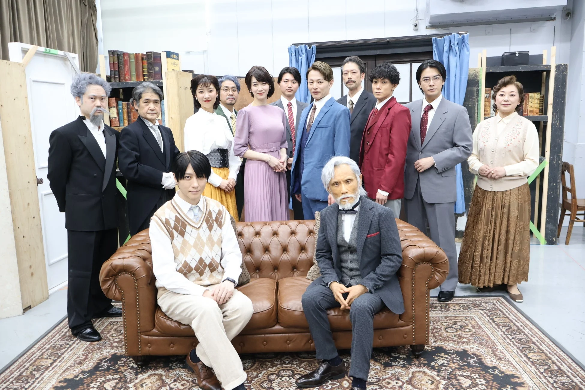 キャスト集合写真